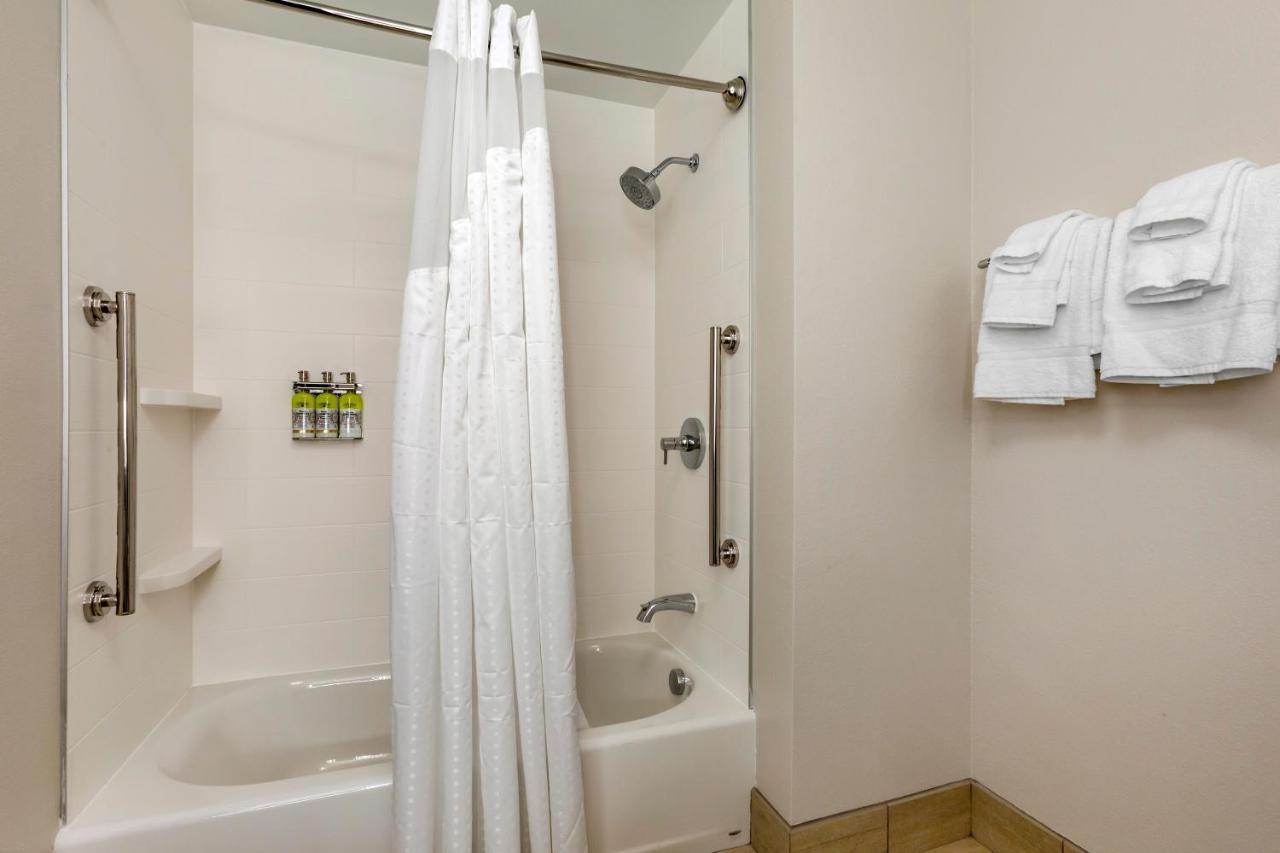 Holiday Inn Express & Suites - Phoenix Dwtn - State Capitol By Ihg מראה חיצוני תמונה